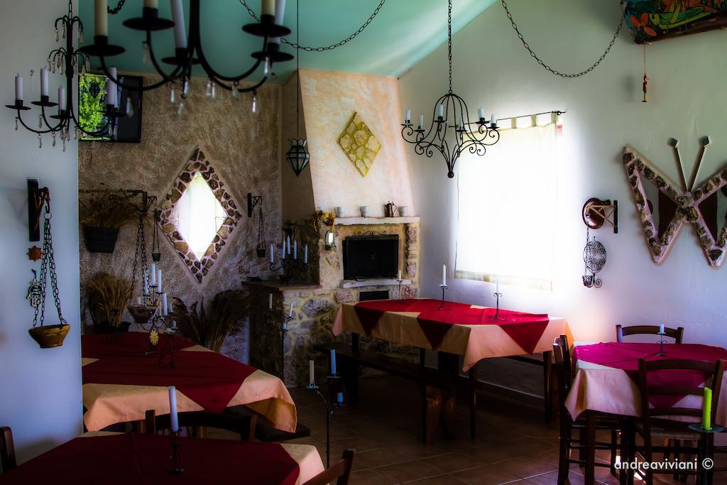 Agriturismo Il Grillo Parlante ปีติญาโน ภายนอก รูปภาพ
